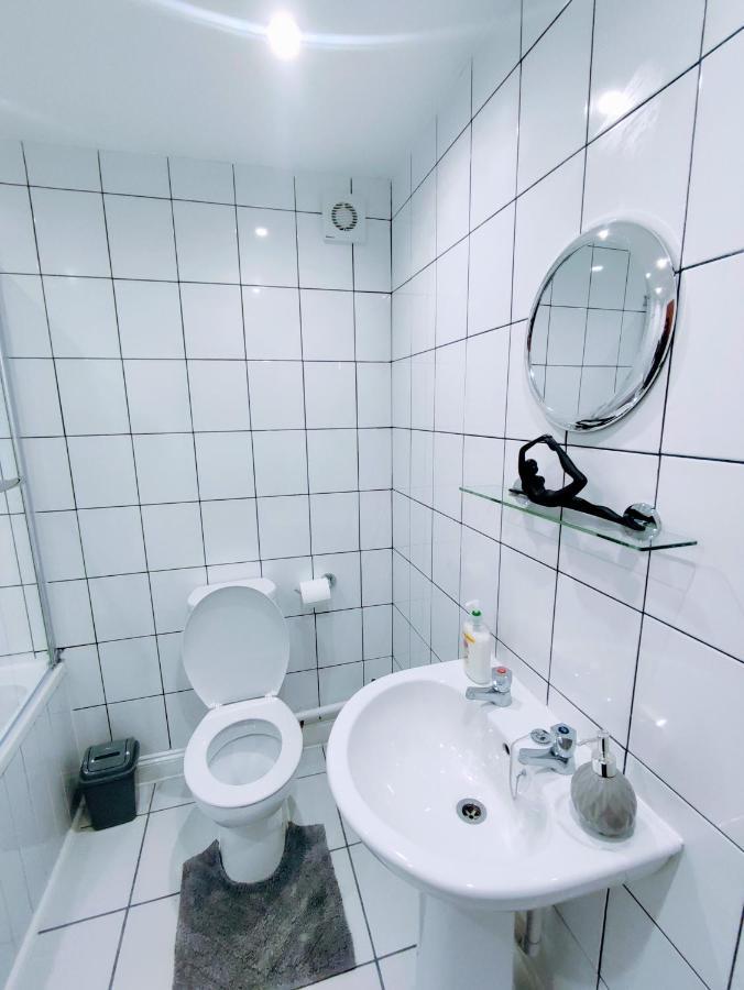Crystal Suite 2 -Free Private Parking North Shields Extérieur photo