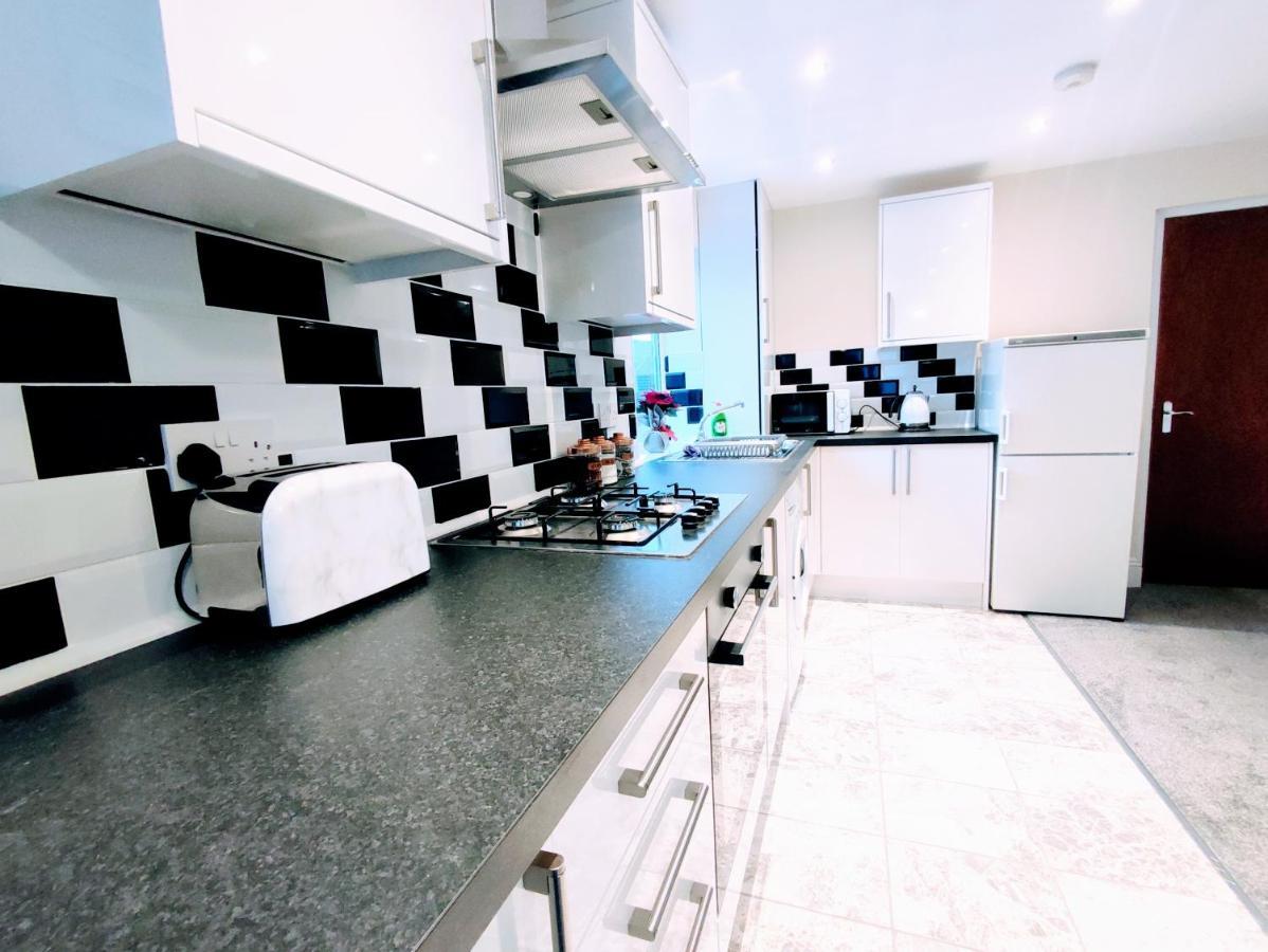 Crystal Suite 2 -Free Private Parking North Shields Extérieur photo